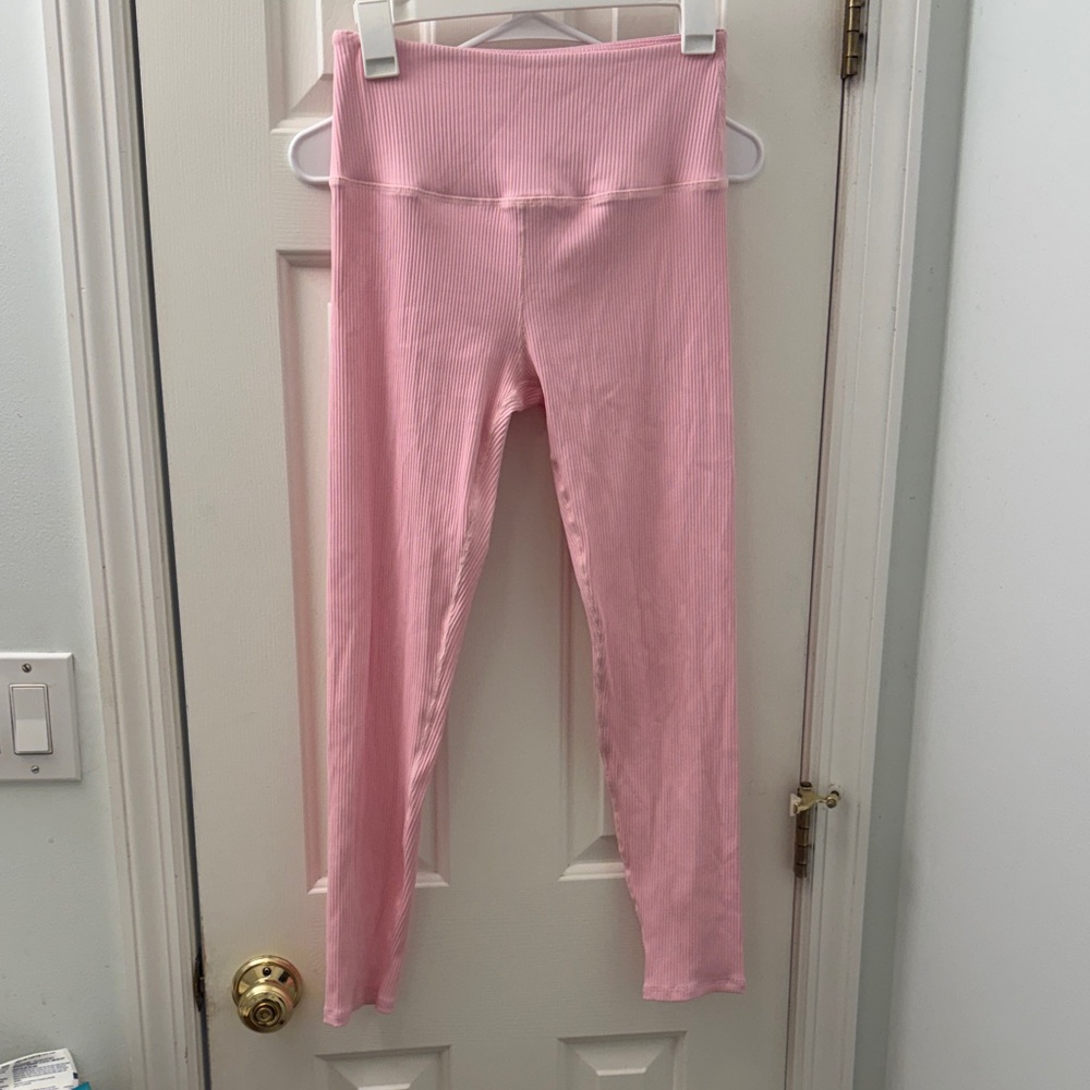 Carbon38 pink ribbed leggings. Size L. NWOT.